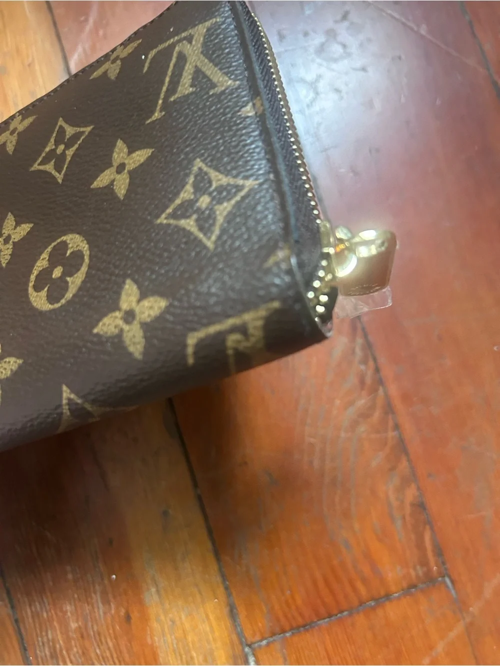 Louis Vuitton Monogram Zippy Wallet